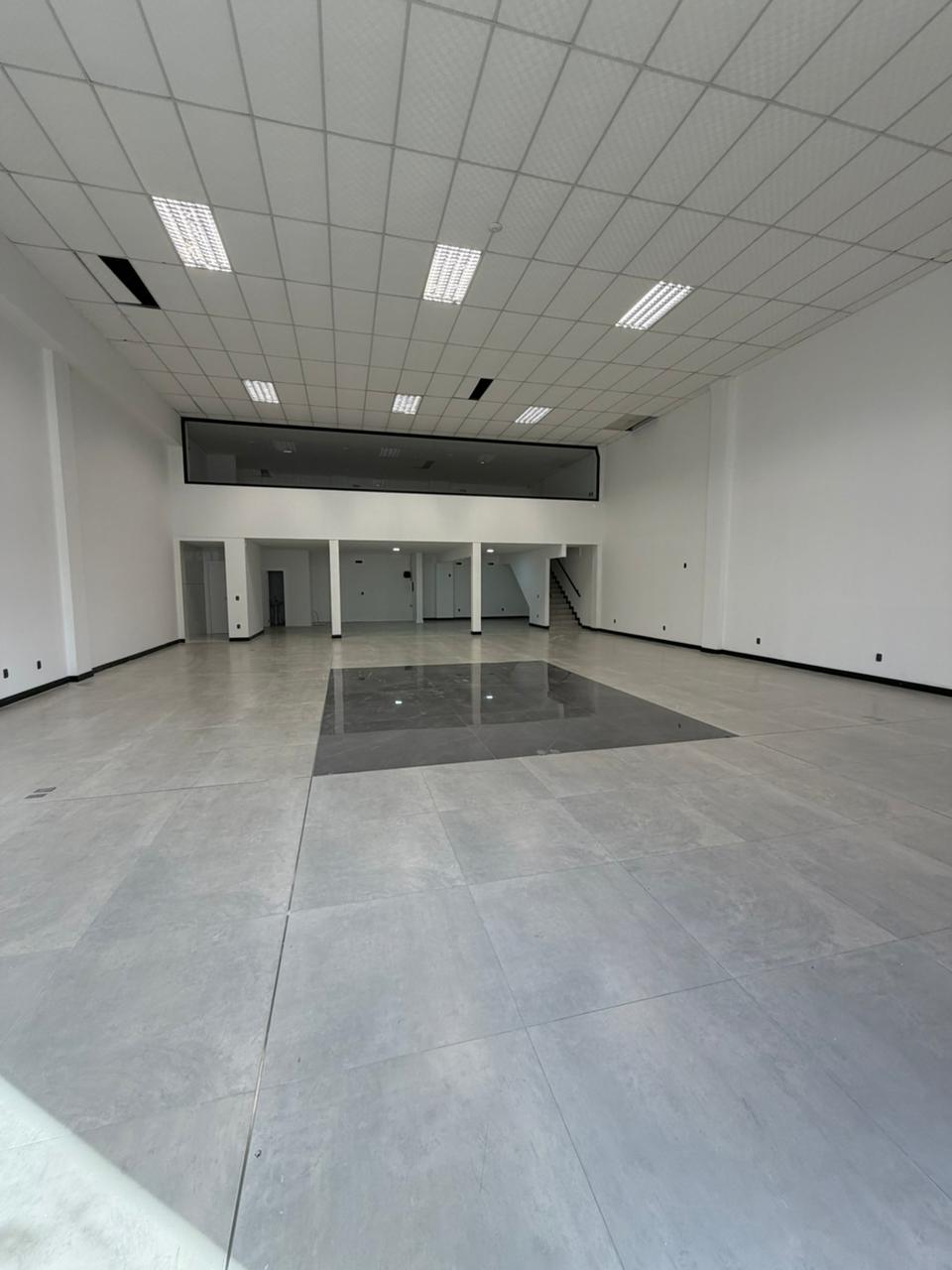 Galpão aluguel 340 m² no Centro