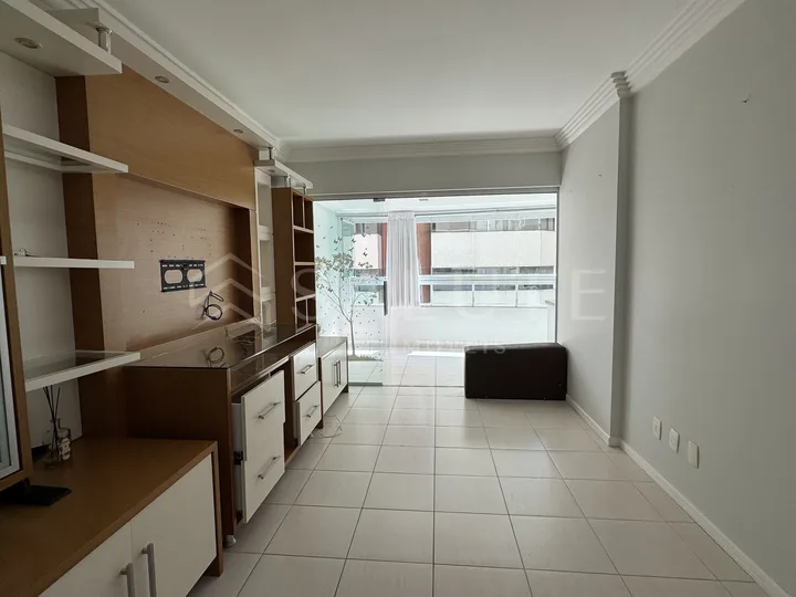 Apartamento Aluguel Anual 3 dormitórios, 2 suítes no Centro | Residencial Callais