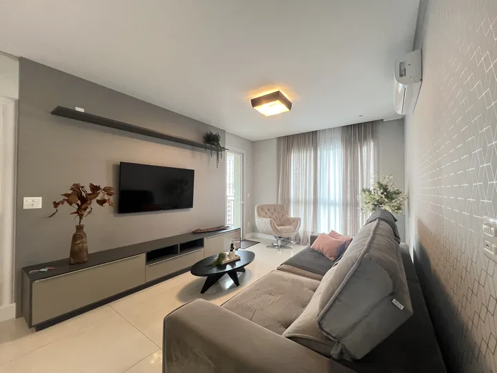 Apartamento aluguel anual 3 suítes no Centro