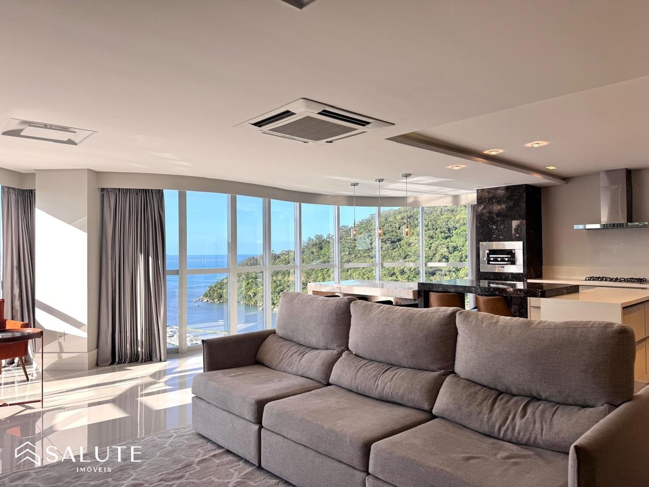 Apartamento aluguel anual 4 suítes frente mar