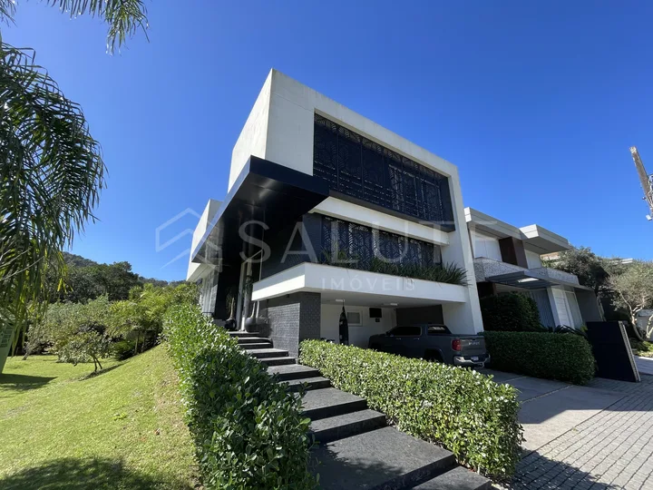 Casa em Condomínio Aluguel 4 suítes no Estaleiro