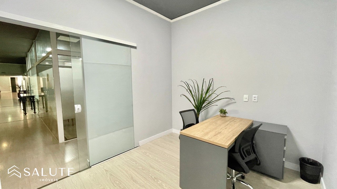 Sala Comercial aluguel anual em Itajaí