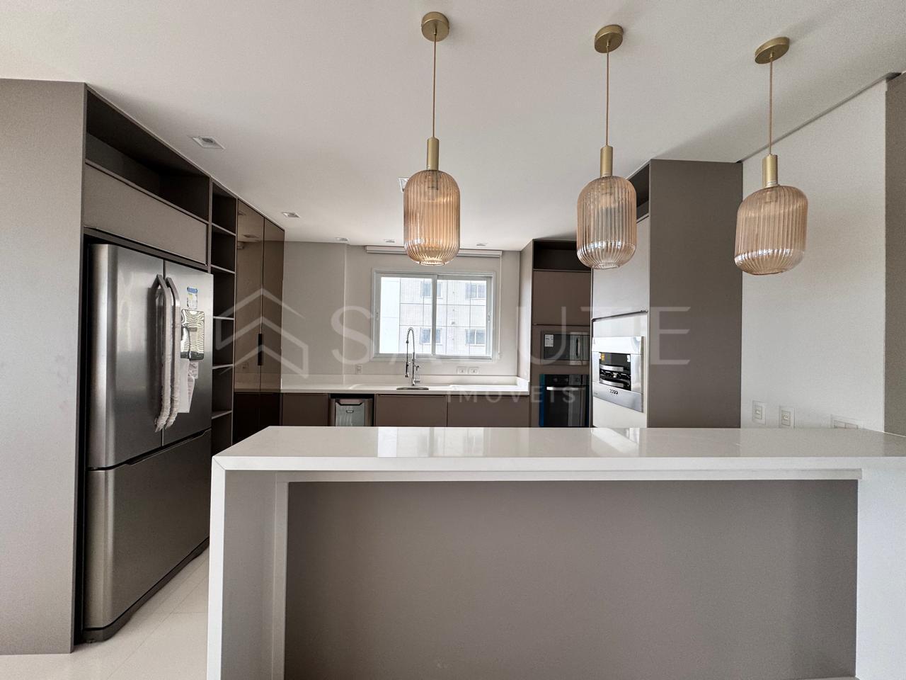 Apartamento locação anual 4 Suítes na Barra Sul