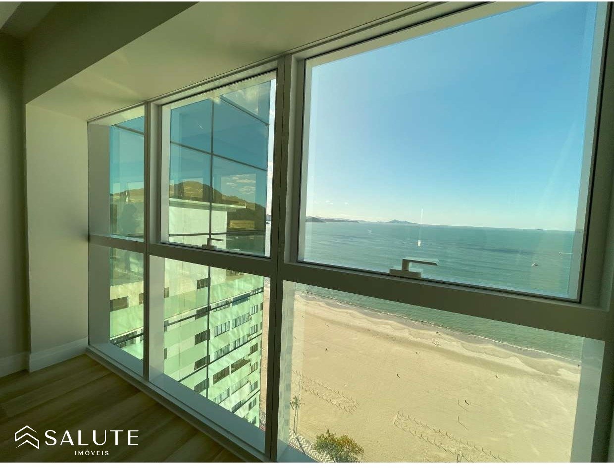 Apartamento à venda 4 Suítes no Barra Sul