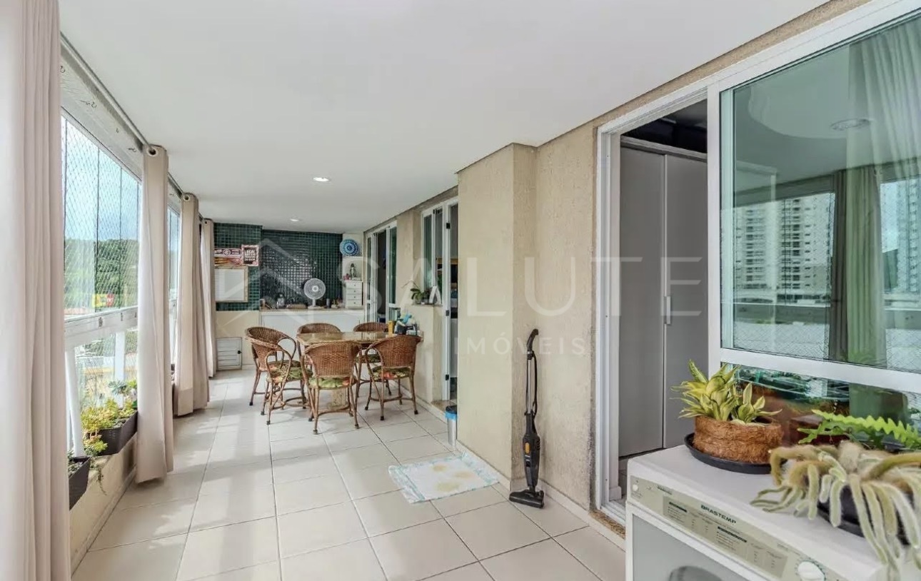 Apartamento à venda 3 dormitórios na Barra Sul