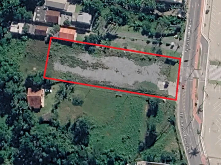 Terreno locação anual 5548m² no Estaleirinho