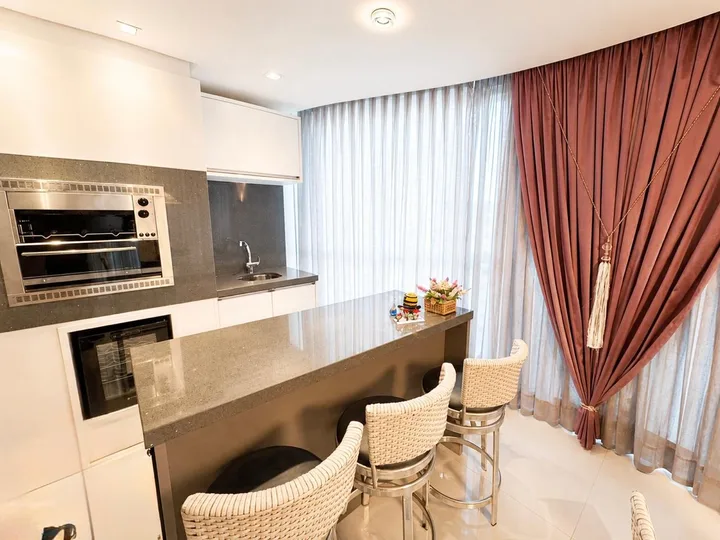 Apartamento à venda 3 dormitórios na Barra Sul