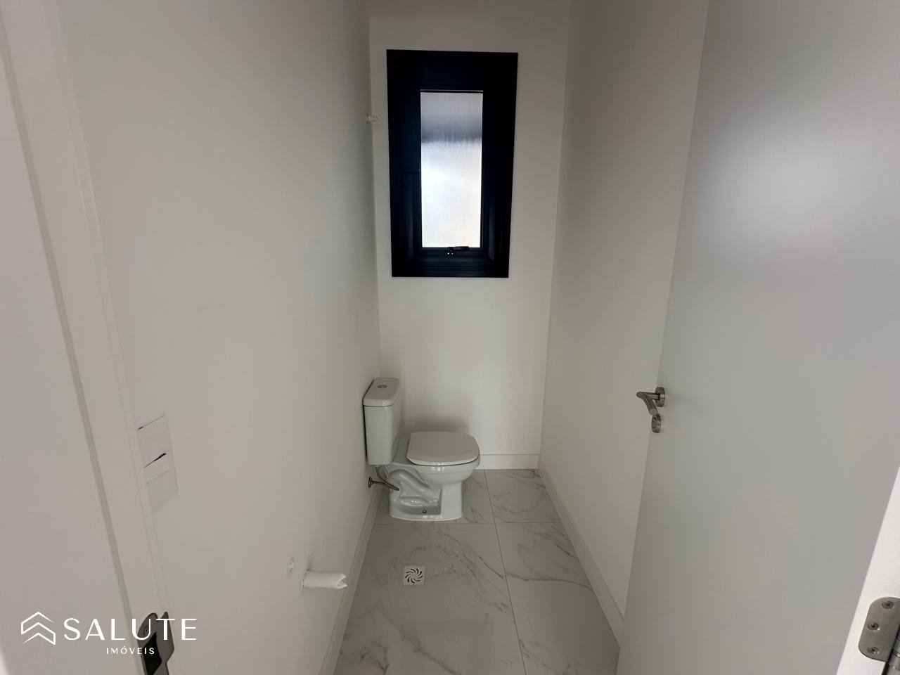 Apartamento à venda 03 Suítes no Centro