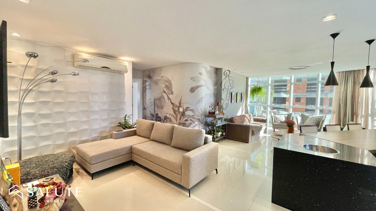 Apartamento à venda 3 suítes na Barra Sul