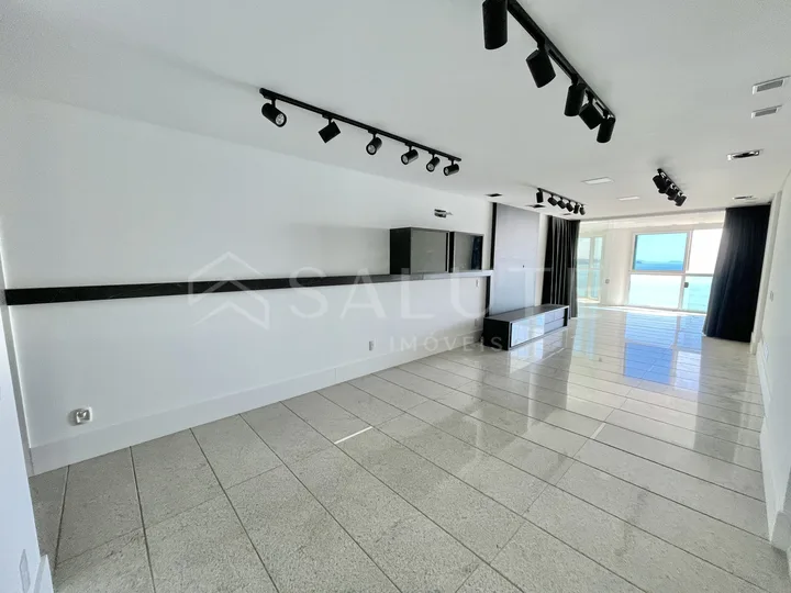 Apartamento aluguel anual 4 suítes na Barra Sul