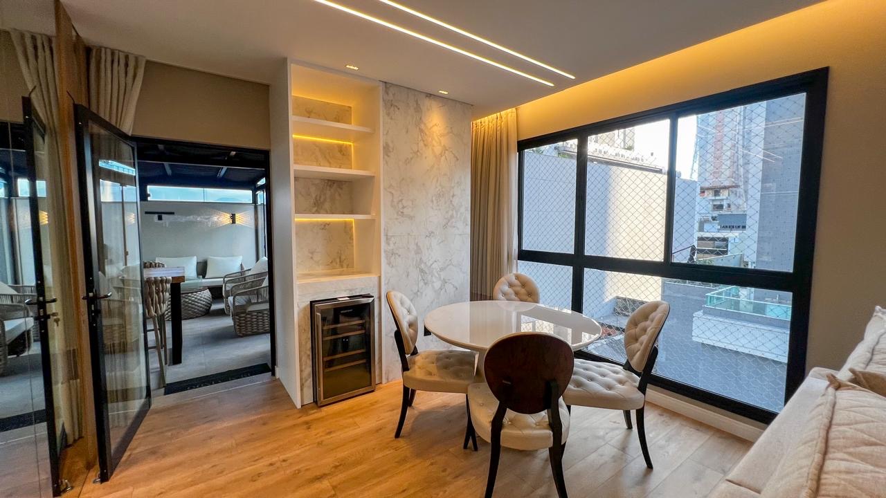 Apartamento à venda 3 suítes no Centro