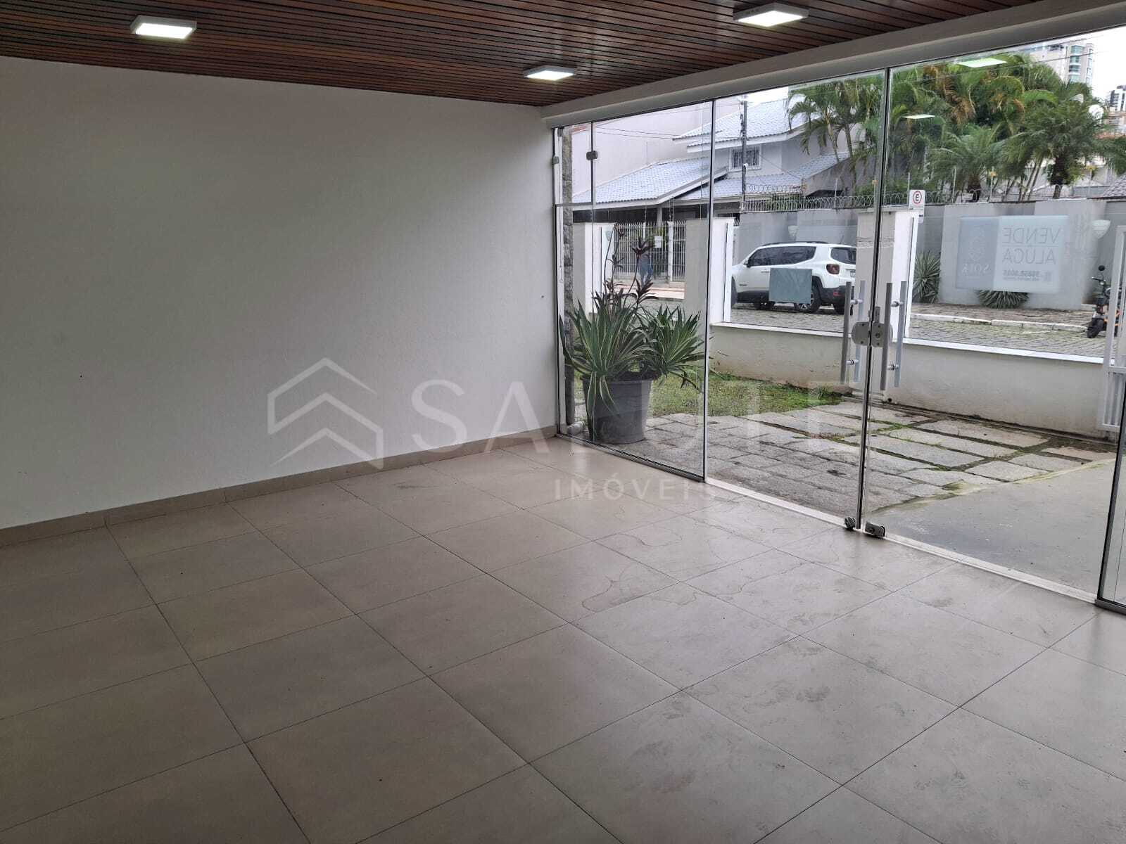 Casa comercial à venda 4 dormitórios no Centro