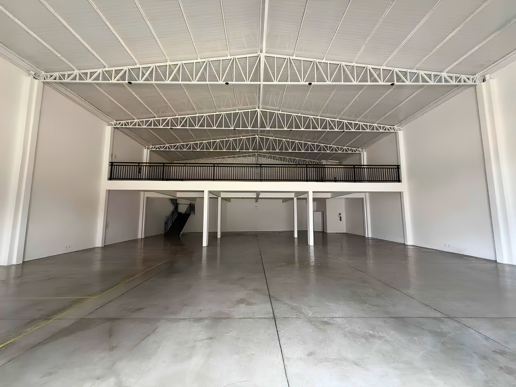 Galpão à venda 632.51 m² em Camboriú.