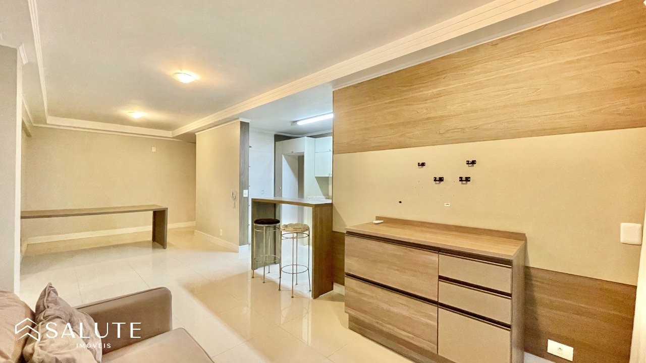 Apartamento à venda 3 suítes na Praia Brava
