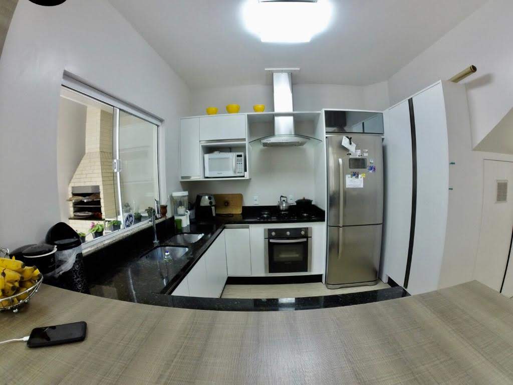 Casa à venda com 3 dormitórios no Centro
