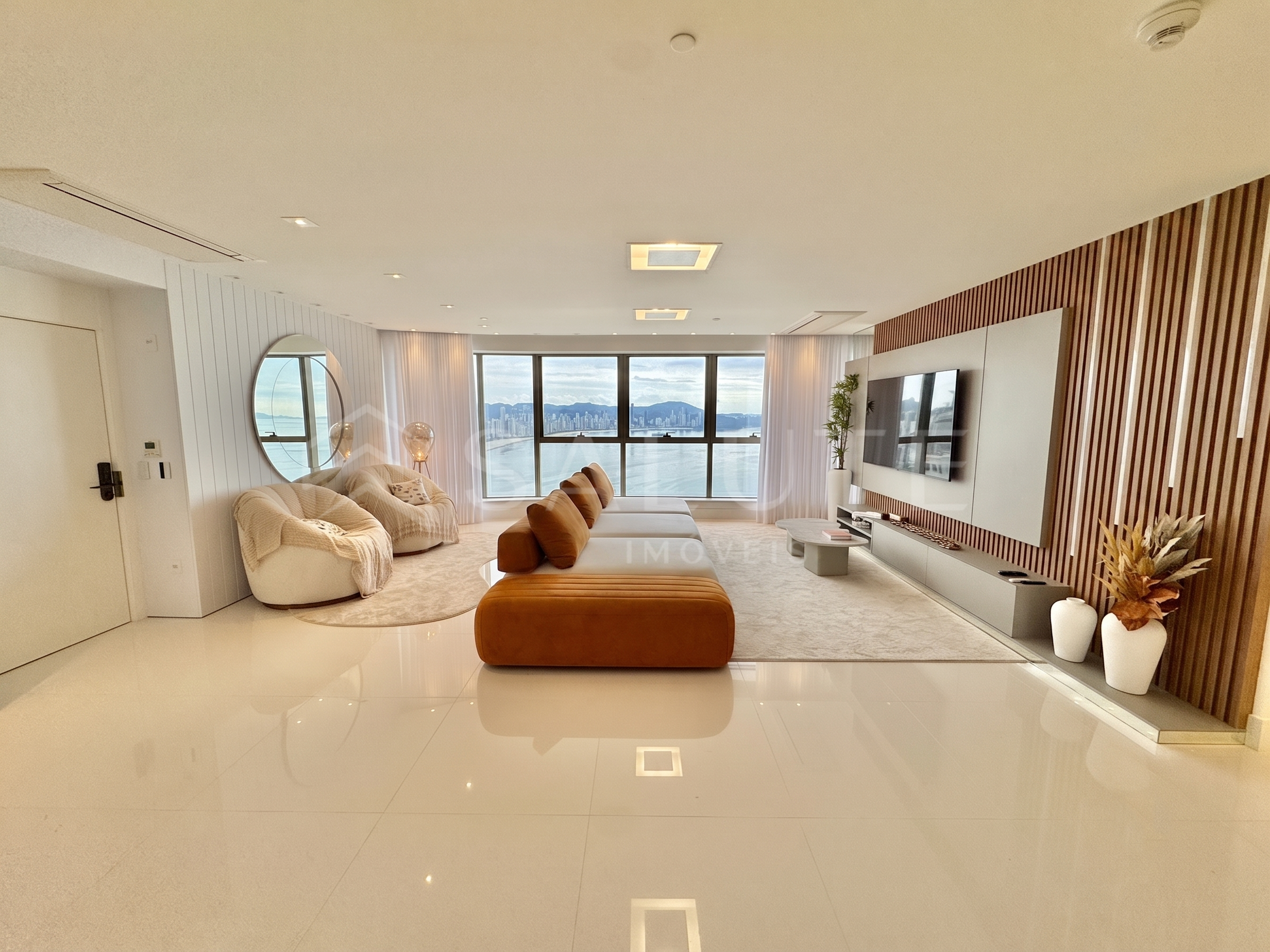 Apartamento à venda 4 suítes na Barra Sul