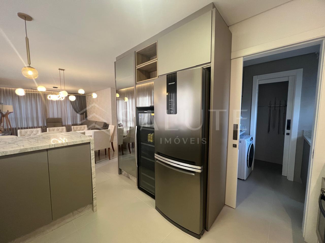 Apartamento aluguel anual com 4 dormitórios Centro