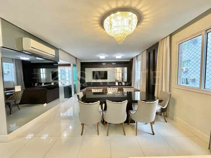 Apartamento à venda 3 suítes no Centro