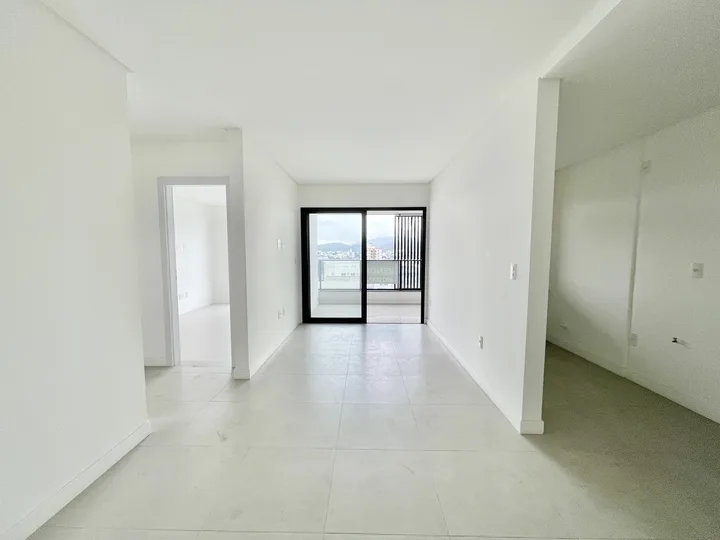 Apartamento à venda 2 dormitórios, 1 suíte em Estados