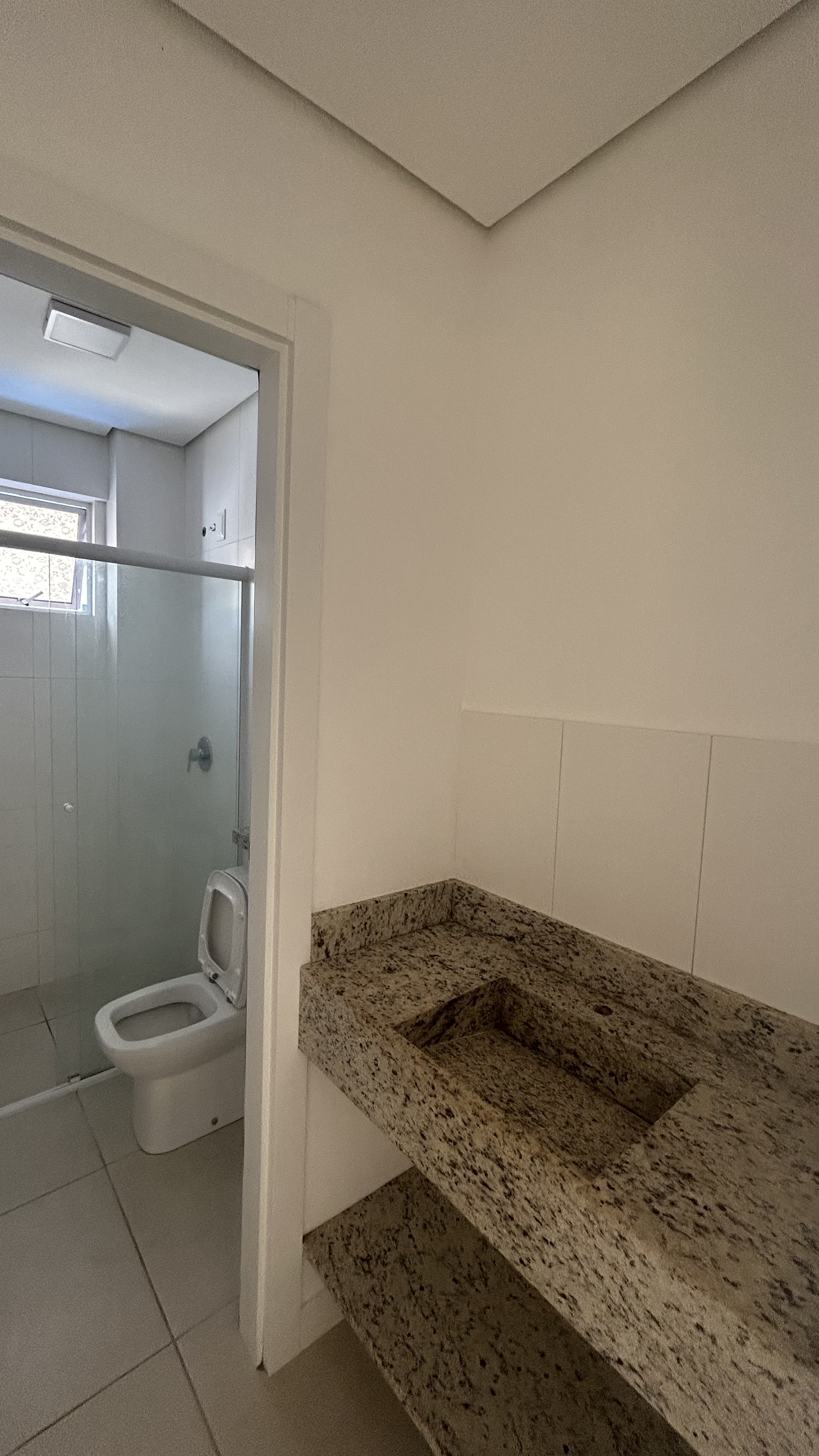 Apartamento 3 dormitórios em Centro Balneário Camboriú