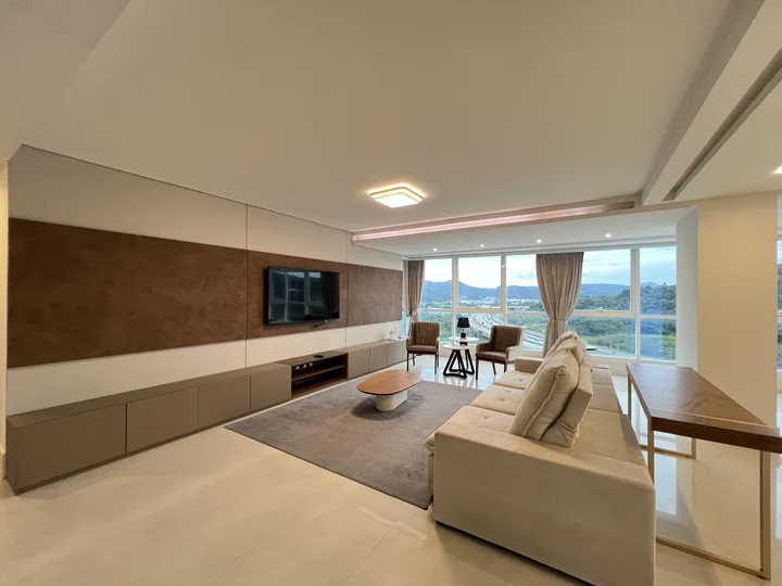 Apartamento aluguel 4 suítes na Barra Sul