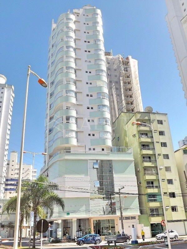 Cadillac Tower Residence