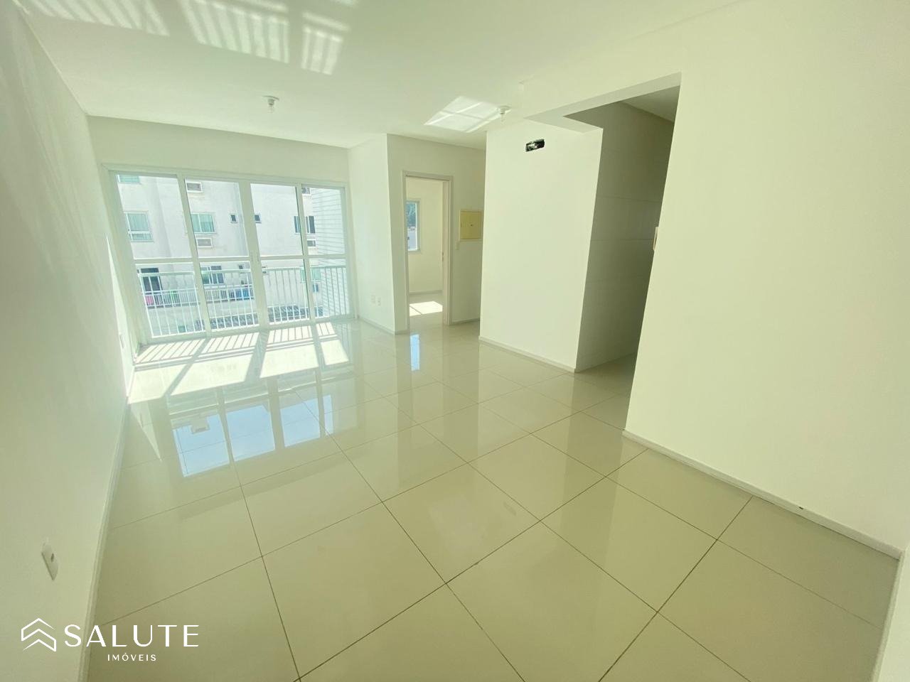 Apartamento à venda 2 suítes no Nações
