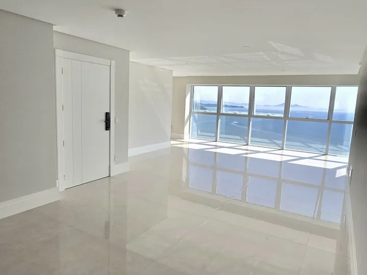 Apartamento à venda 4 suítes na Barra Sul