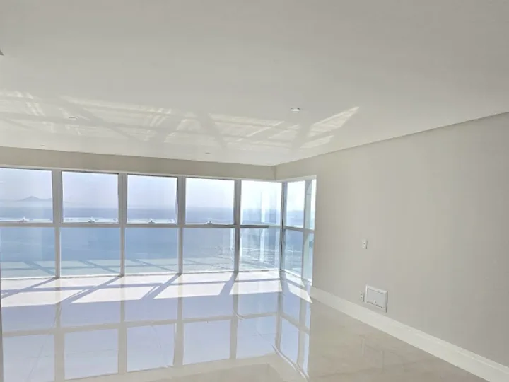 Apartamento à venda 4 suítes na Barra Sul