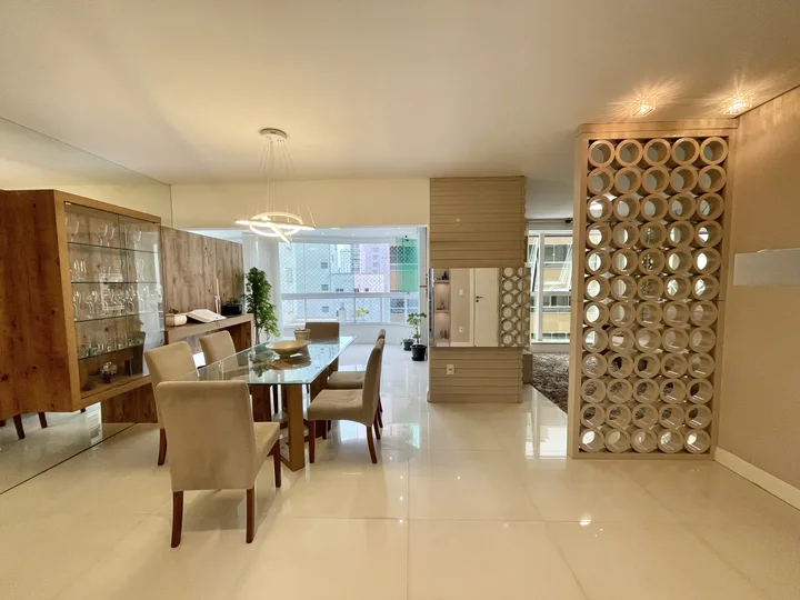 Apartamento à venda 4 dormitórios na Barra Norte