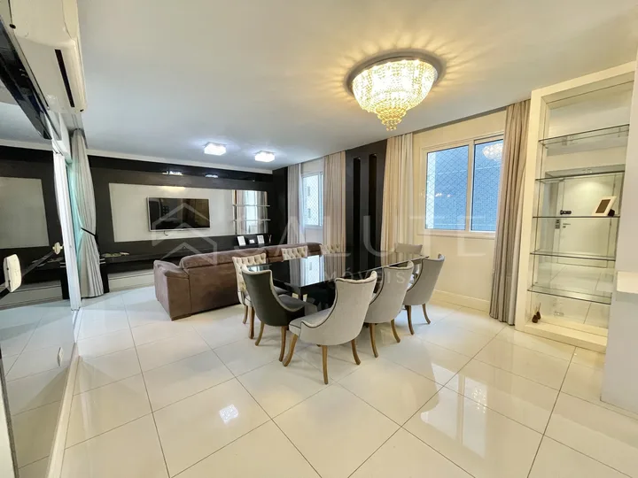 Apartamento à venda 3 suítes no Centro