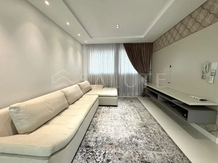 Apartamento Aluguel Anual 4 dormitórios, 2 suítes no Centro | Villa Veneto
