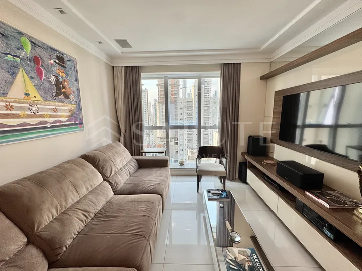 Apartamento aluguel anual 4 dormitórios, 2 suítes no Centro