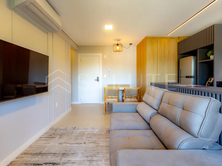 Apartamento 2 dormitórios em Praia dos Amores Balneário Camboriu