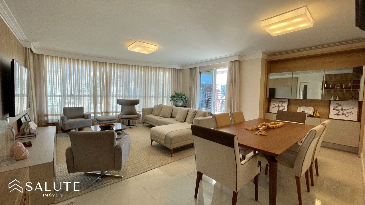 Apartamento à venda com 3 suítes no Centro
