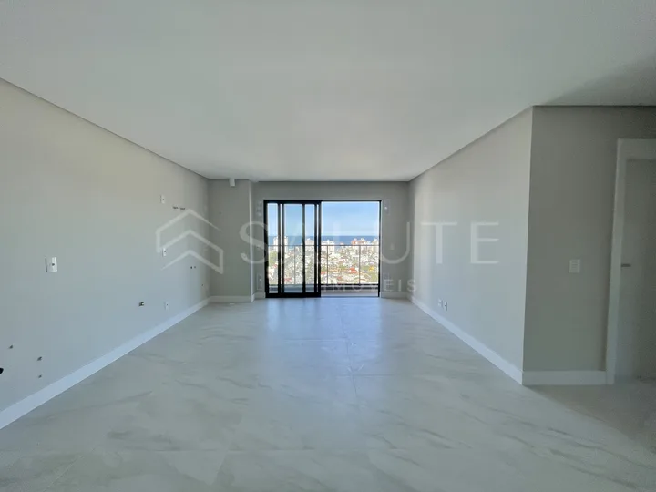 Apartamento à venda 3 suítes na Praia Brava