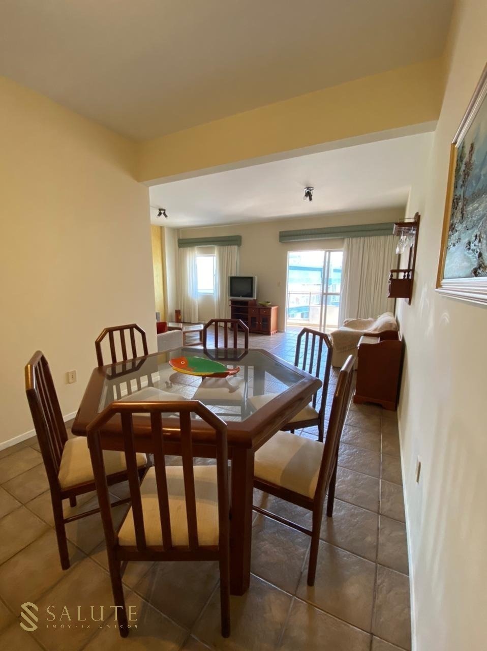 Apartamento aluguel anual 2 quartos na Barra Sul