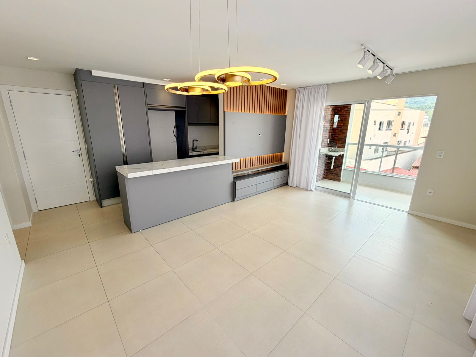 Apartamento à venda 2 dorm. em Camboriú