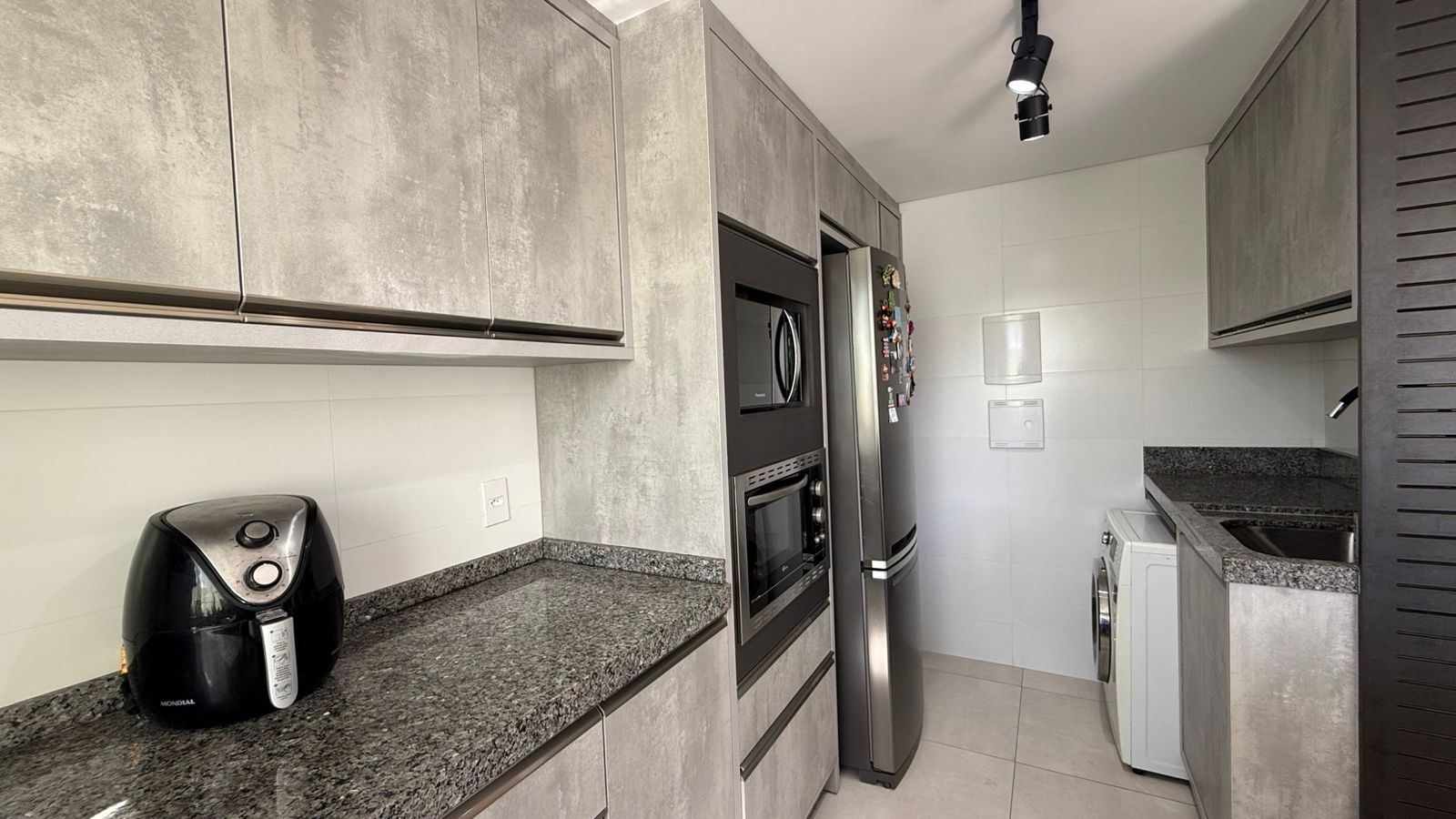 Apartamento à venda 2 suítes na Nações