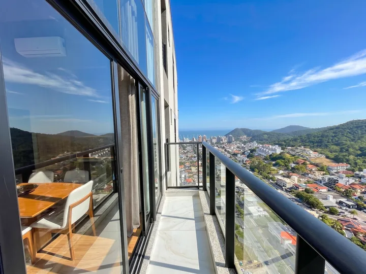 Apartamento à venda 1 suíte na Praia Brava