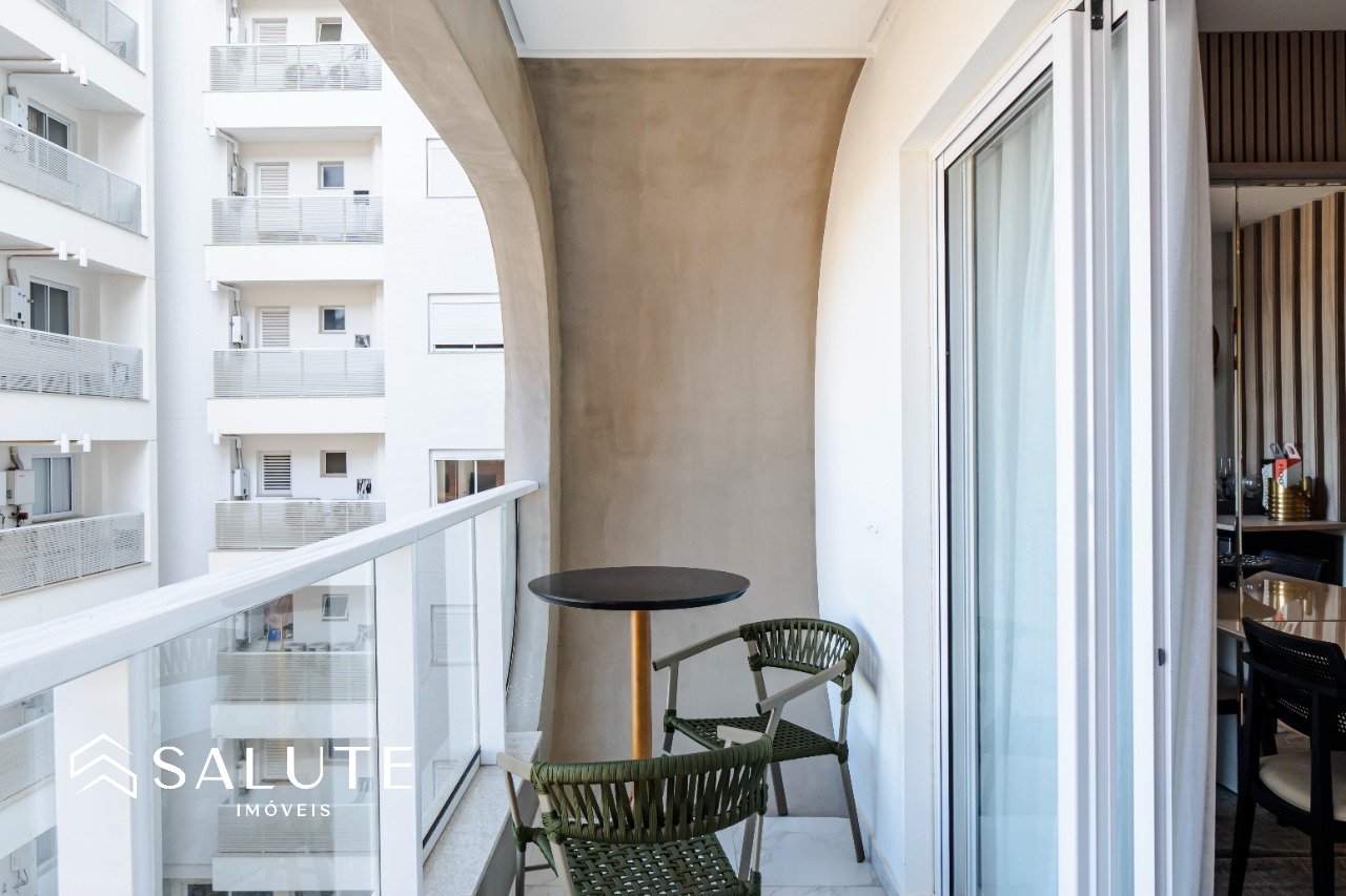 Apartamento à venda 3 dormitórios na Praia Brava