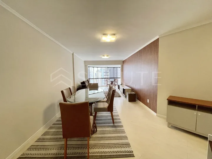 Apartamento para aluguel anual 3 dormitórios no Centro