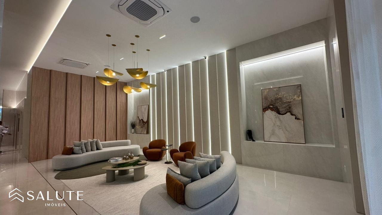 Apartamento à venda com 3 suítes no Centro.