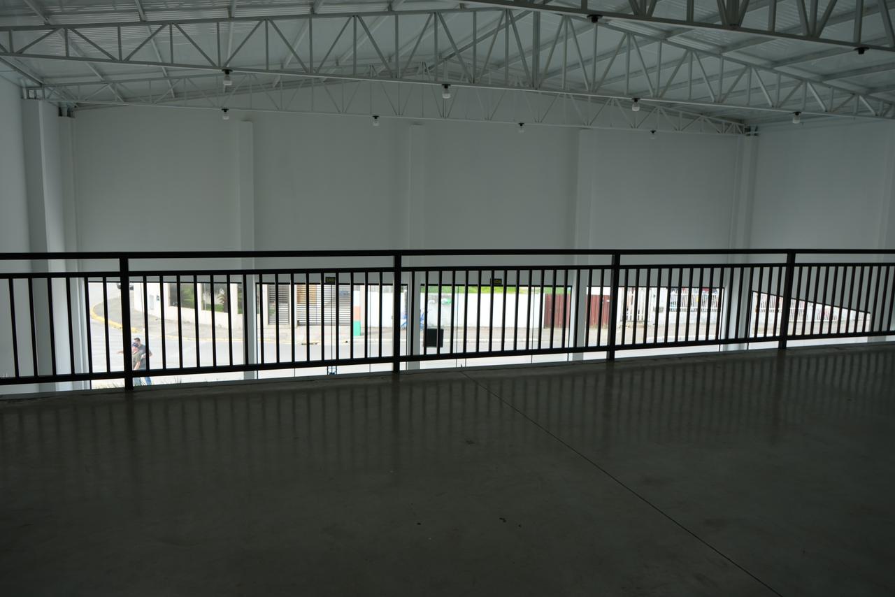 Galpão aluguel anual 582.37 m² em Santa Regina