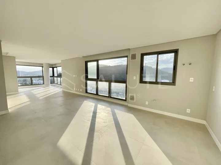 Apartamento à venda 4 dormitórios sendo 2 suítes no Centro