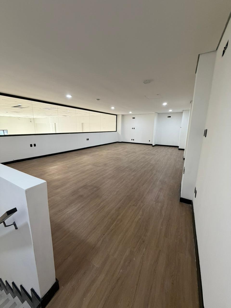 Galpão aluguel 340 m² no Centro