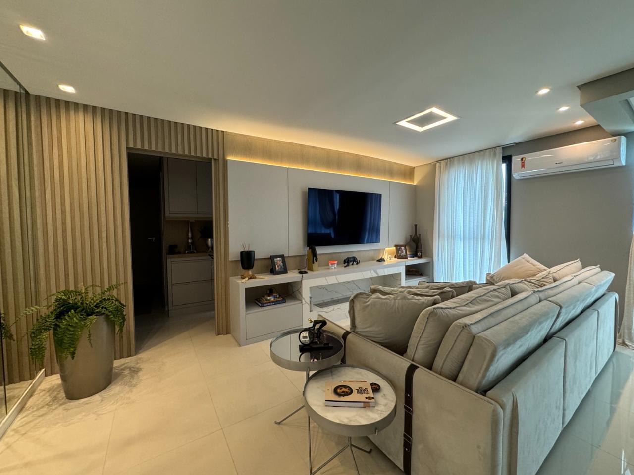 Apartamento aluguel anual 2 dormitórios na Praia Brava de Itajaí