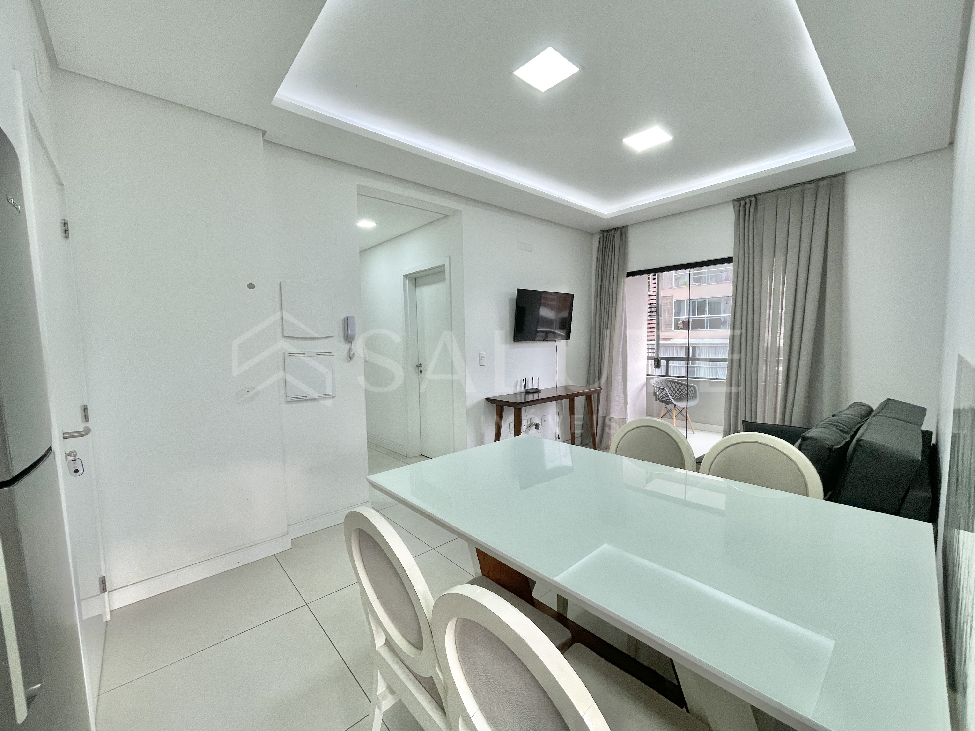 Apartamento aluguel anual 2 dormitórios no Tabuleiro