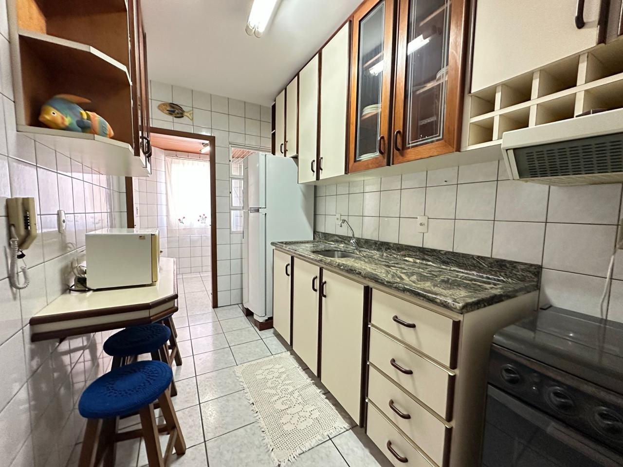 Apartamento aluguel anual 2 dormitórios na Barra norte