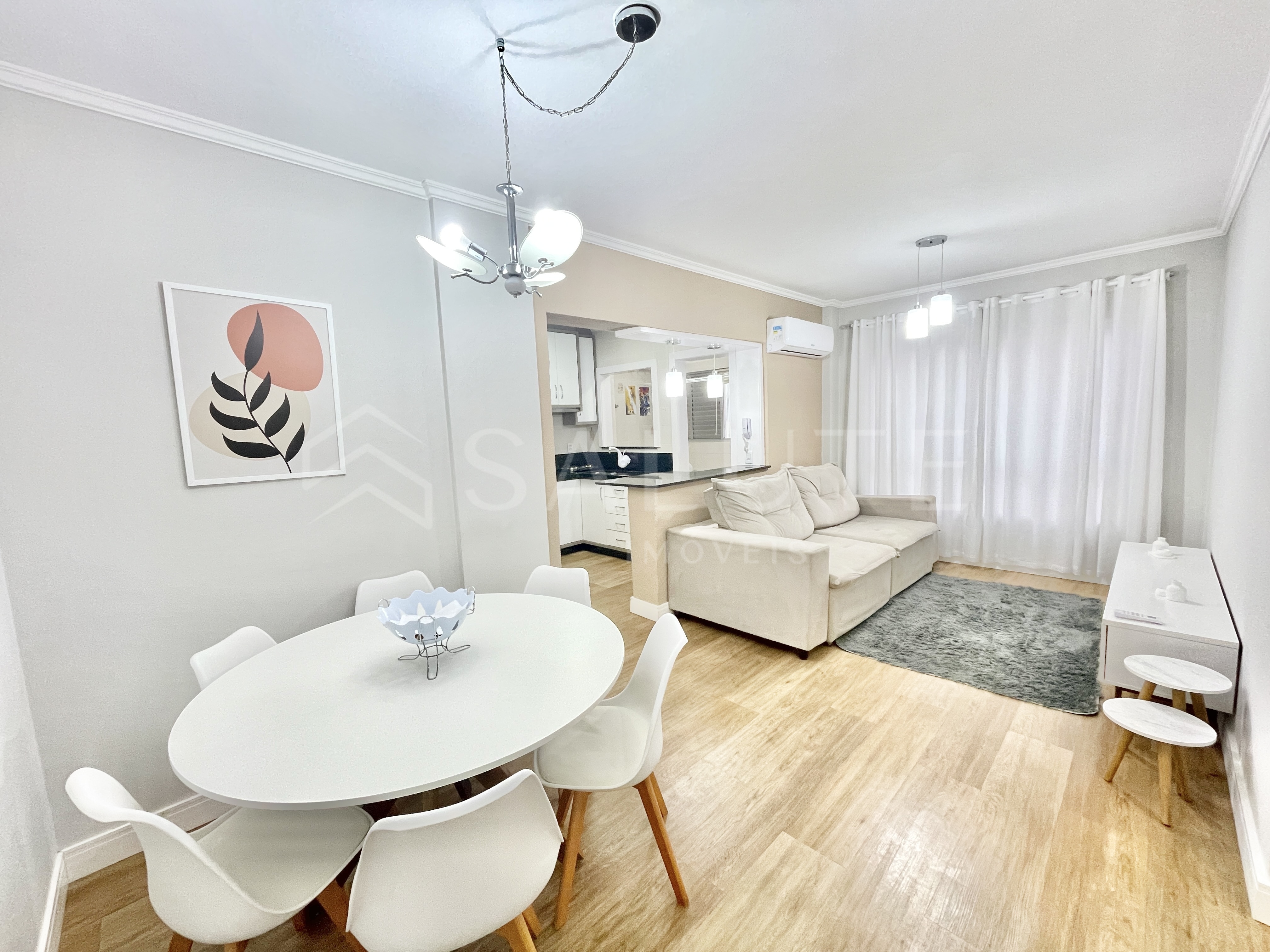 Apartamento à venda 02 Dormitórios Barra Sul.